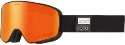 Cairn Magnitude Black Orange Met Een Gepolariseerde Lens